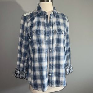 Paige Plaid Button up shirt!